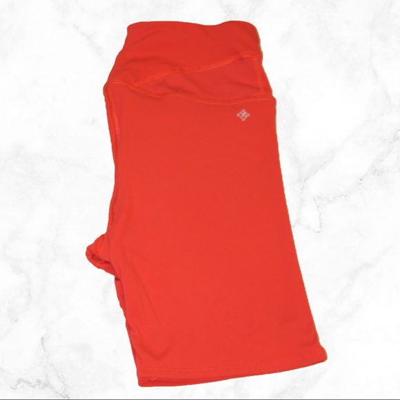 NWOT NUX bike shorts - Picture 2 of 2